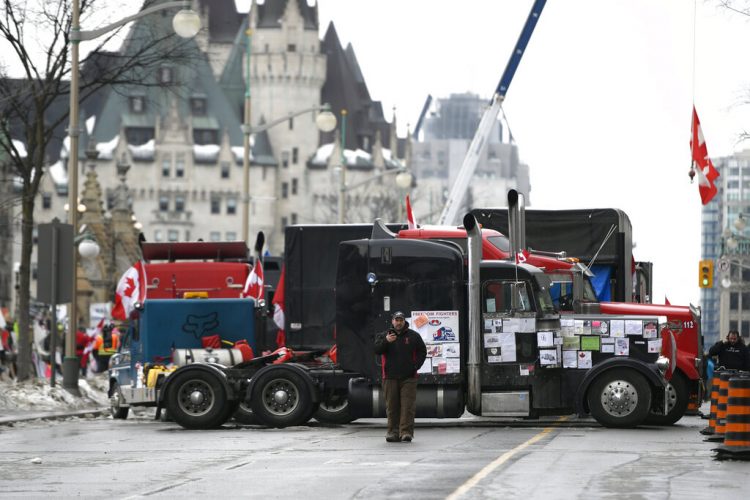 Fri. 9:48 a.m.: US urges Canada to use federal powers to end bridge blockade